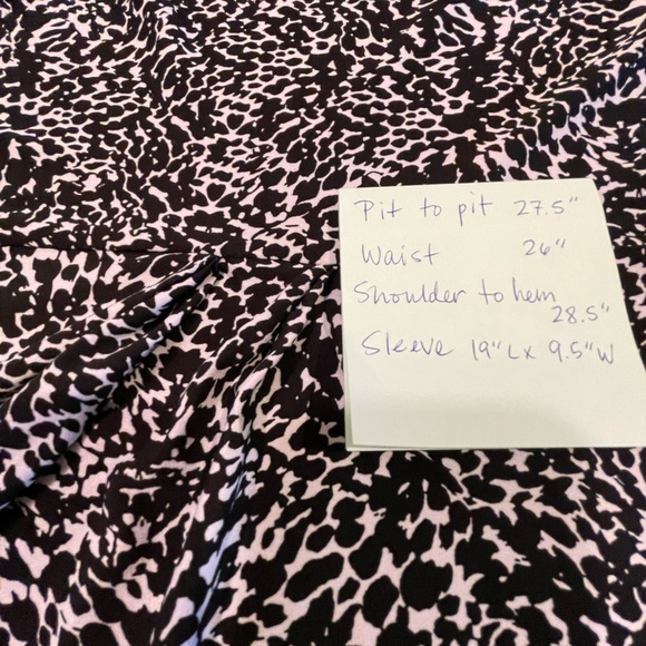 Women’s size 26/28 blouse by Lane Bryant - Picture 4 of 8